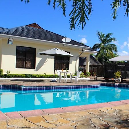 Idc Guest House Bagamoyo Exterior foto