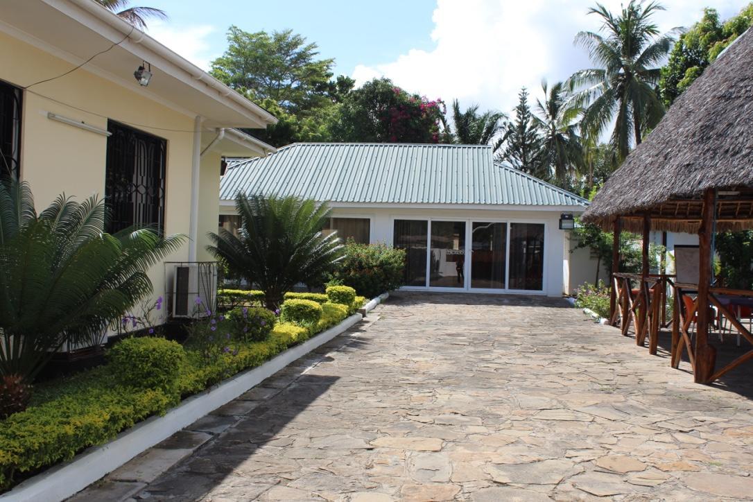 Idc Guest House Bagamoyo Exterior foto